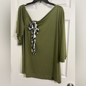 Women’s half sleeved olive green top with cheetah print neck scarf attached